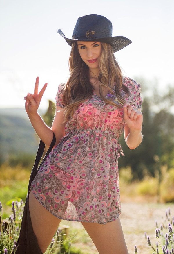 Виола, 19 лет, 0 размер груди